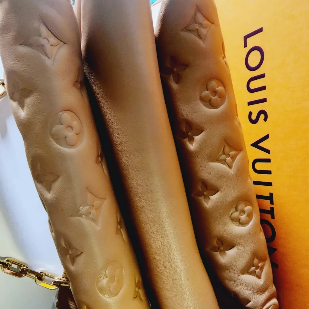 MSRP$5,100 RARE Authentic Louis Vuitton Coussin PM CAMEL in Excellent Condition! - Picture 8 of 16